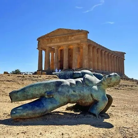 La Casa Dei Greci לינה וארוחת בוקר 3*